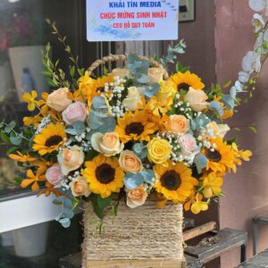 Hộp hoa hướng dương - Shop hoa tươi ea kar
